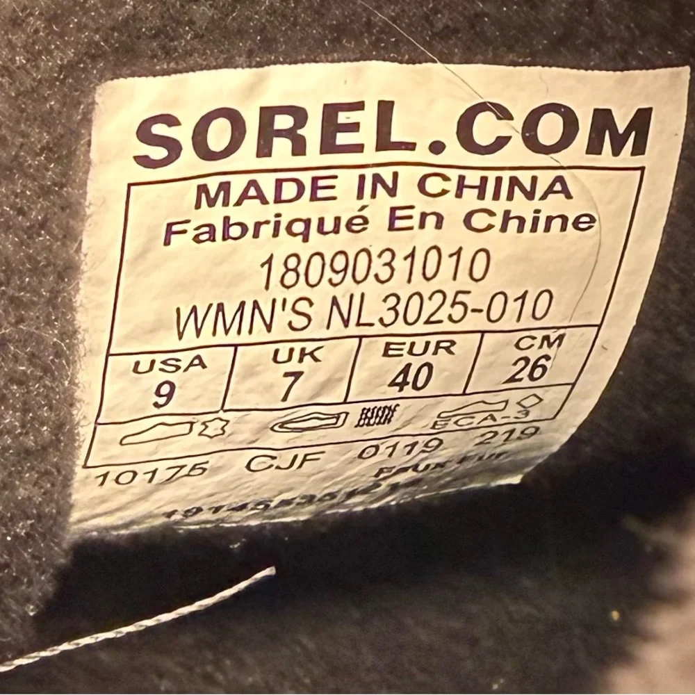 Sorel Emilie Foldover Women's Black shearling  Winter snow Boots 9 - Picture 15 of 16